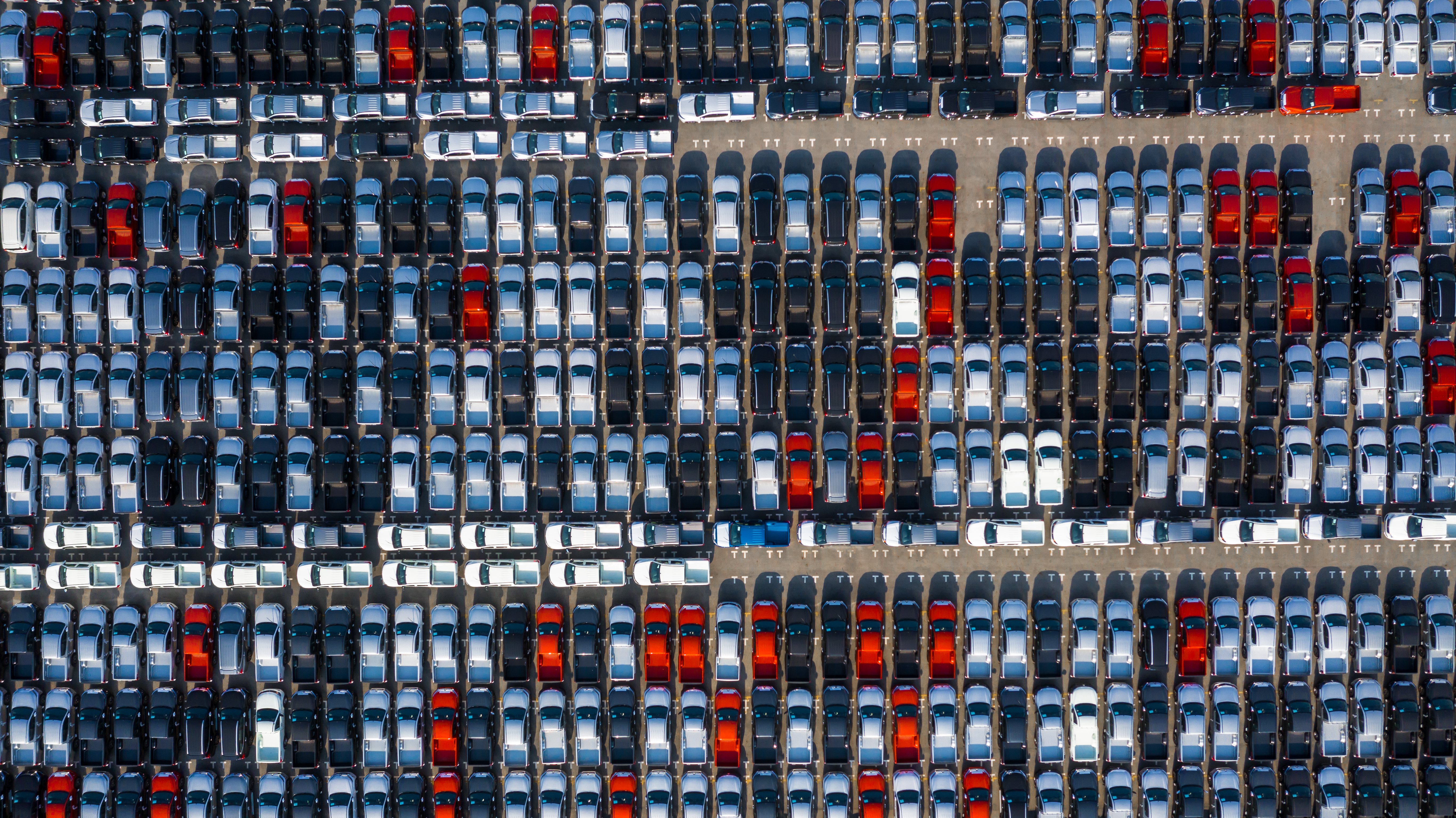 Autos auf Parkplatz